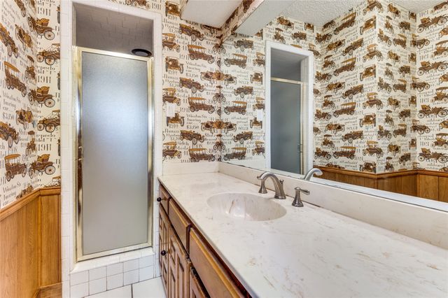 2805 Staffordshire Drive, Carrollton, TX 75007