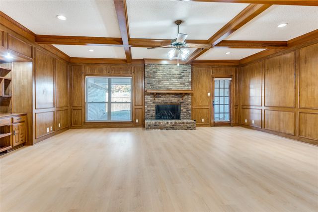 2805 Staffordshire Drive, Carrollton, TX 75007