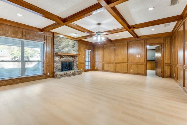 2805 Staffordshire Drive, Carrollton, TX 75007