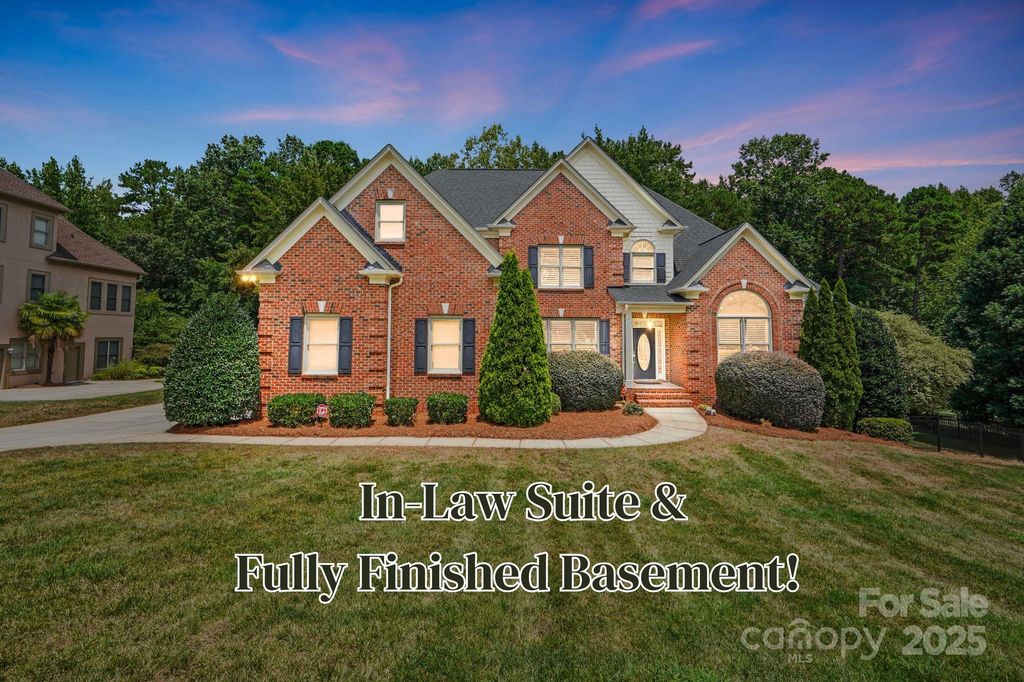 15035 Davis Trace Drive, Mint Hill, NC 28227
