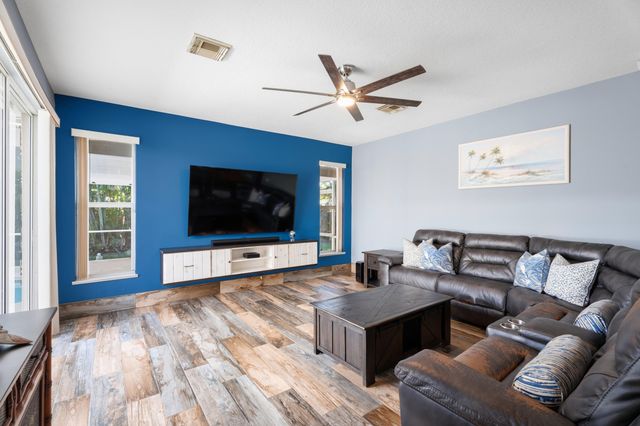 737 SW Dalton Circle, Port St. Lucie, Port St Lucie, FL 34953