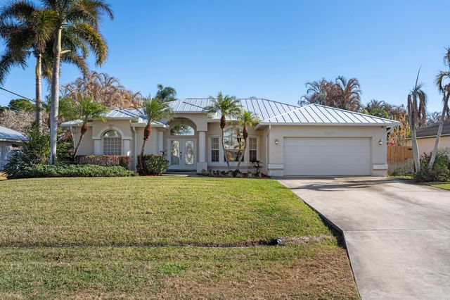 737 SW Dalton Circle, Port St. Lucie, Port St Lucie, FL 34953