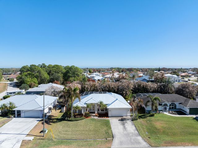 737 SW Dalton Circle, Port St. Lucie, Port St Lucie, FL 34953