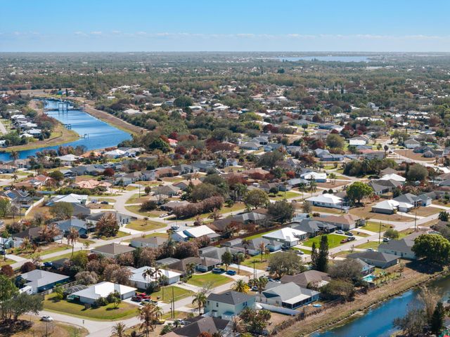 737 SW Dalton Circle, Port St. Lucie, Port St Lucie, FL 34953