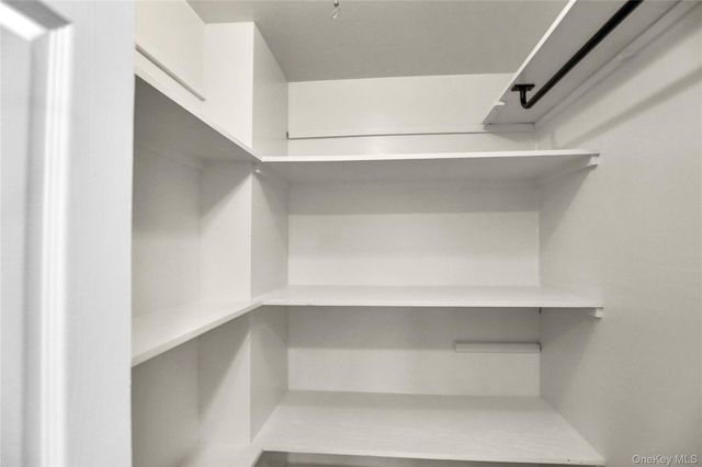 37 Malvern Lane, Stony Brook, NY 11790