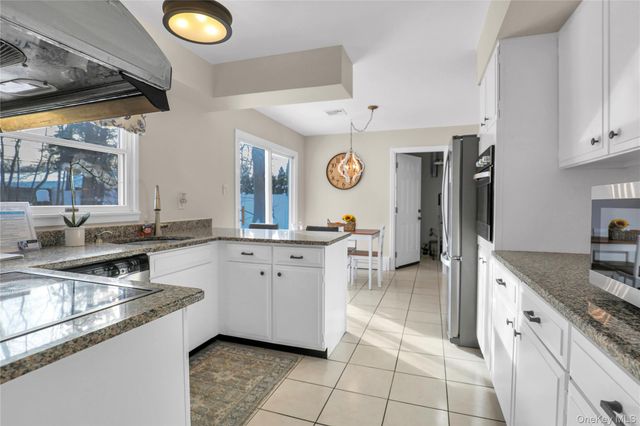 37 Malvern Lane, Stony Brook, NY 11790