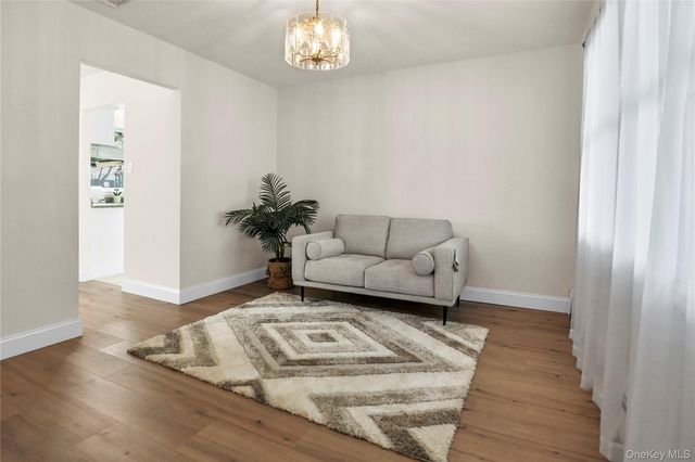 37 Malvern Lane, Stony Brook, NY 11790