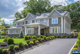 368 Hartshorn Drive, Millburn, NJ 07078