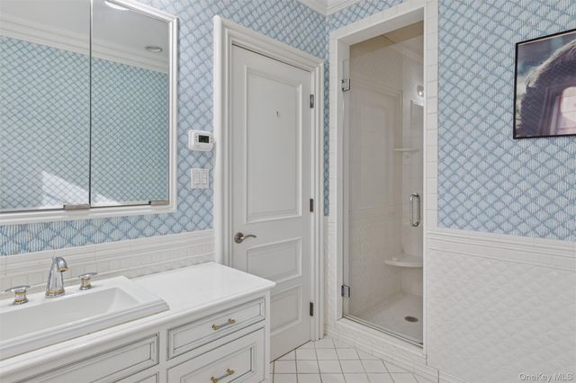 22 Willow Road, Woodsburgh, NY 11598