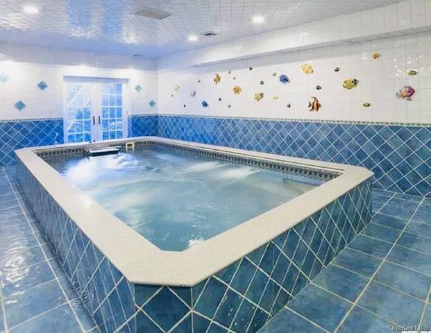 22 Willow Road, Woodsburgh, NY 11598