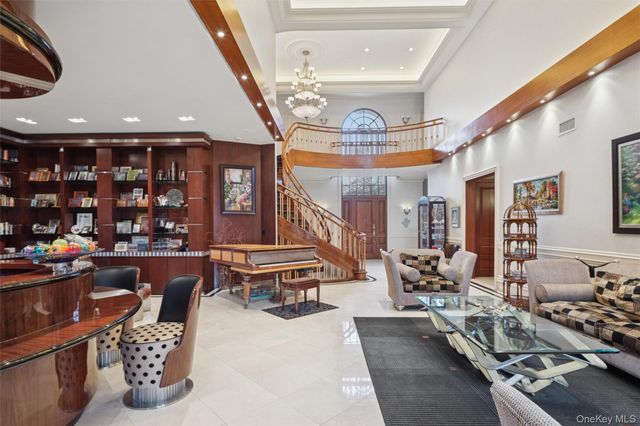 22 Willow Road, Woodsburgh, NY 11598