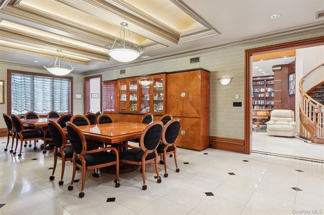 22 Willow Road, Woodsburgh, NY 11598