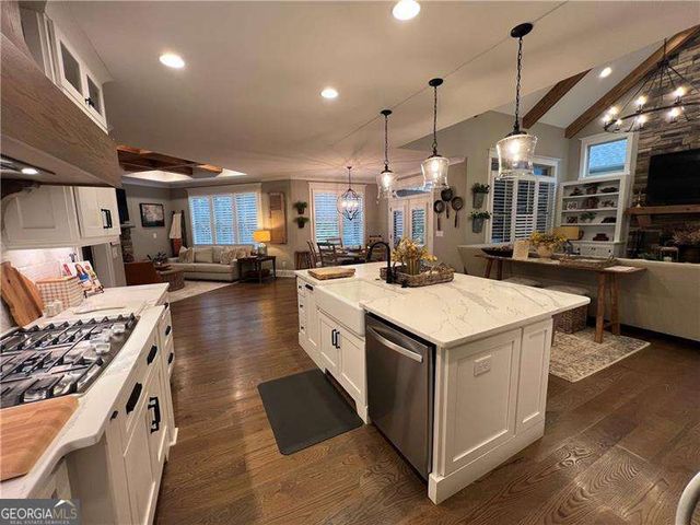 6332 Granbury Walk, Acworth, GA 30101