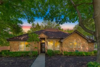 3802 Bluegrass Drive, Grand Prairie, TX 75052