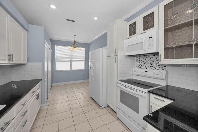18104 HAMDEN PARK WAY, Tampa, FL 33647