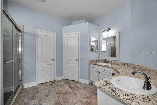 18104 HAMDEN PARK WAY, Tampa, FL 33647