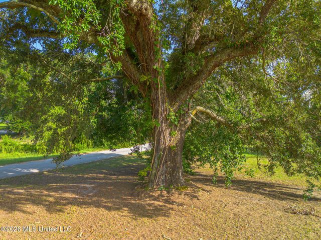 401 2nd Street, Gulfport, MS 39507