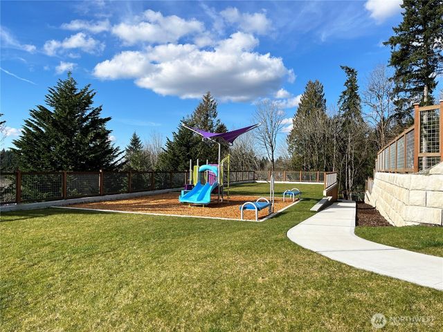 8517 137th Avenue SE, Newcastle, WA 98059