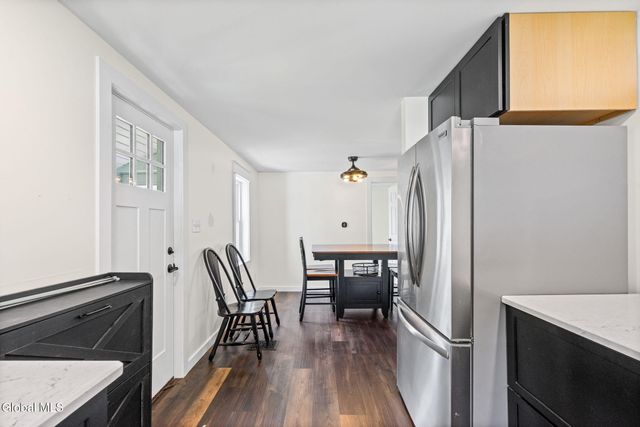 26 Hackett Street, Bethlehem, NY 12158