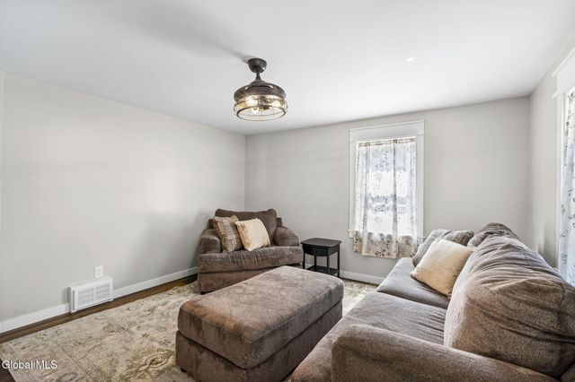 26 Hackett Street, Bethlehem, NY 12158