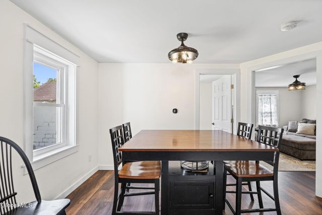 26 Hackett Street, Bethlehem, NY 12158
