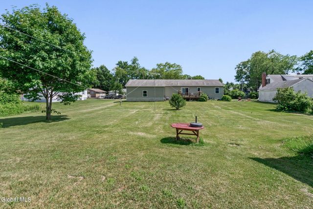 26 Hackett Street, Bethlehem, NY 12158