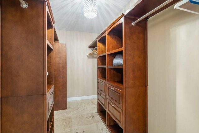 41 Castle Harbor Isle Drive, Fort Lauderdale, FL 33308