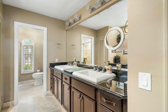 41 Castle Harbor Isle Drive, Fort Lauderdale, FL 33308