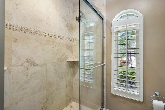 41 Castle Harbor Isle Drive, Fort Lauderdale, FL 33308
