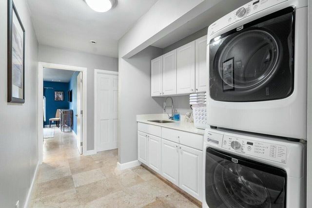 41 Castle Harbor Isle Drive, Fort Lauderdale, FL 33308