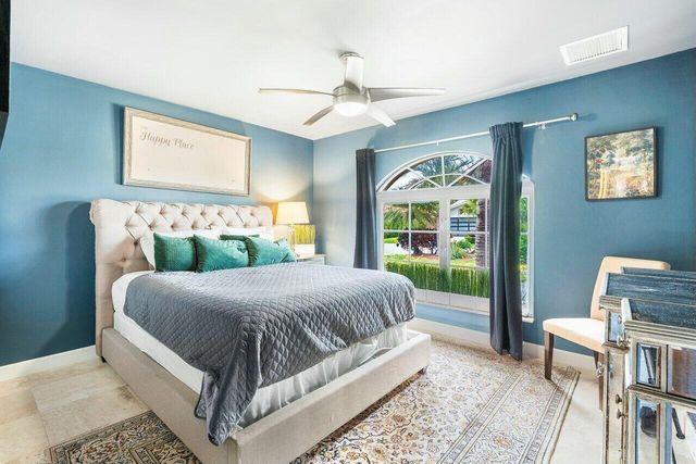 41 Castle Harbor Isle Drive, Fort Lauderdale, FL 33308