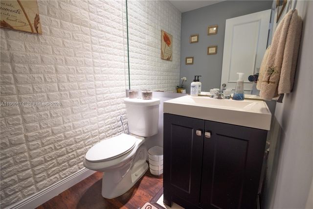 898 NW 47th Street, Deerfield Beach, FL 33064