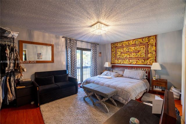 898 NW 47th Street, Deerfield Beach, FL 33064