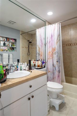 898 NW 47th Street, Deerfield Beach, FL 33064