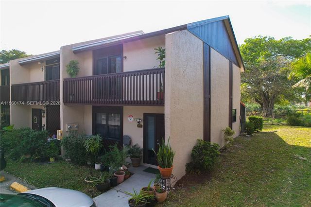 898 NW 47th Street, Deerfield Beach, FL 33064
