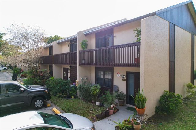 898 NW 47th Street, Deerfield Beach, FL 33064