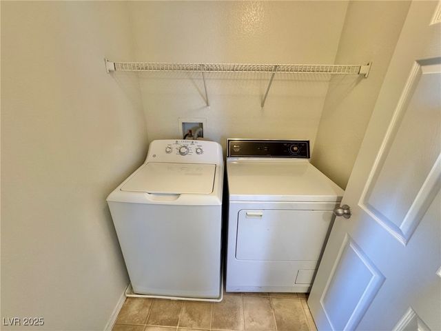 2499 Wild Ambrosia Avenue, Henderson, NV 89074