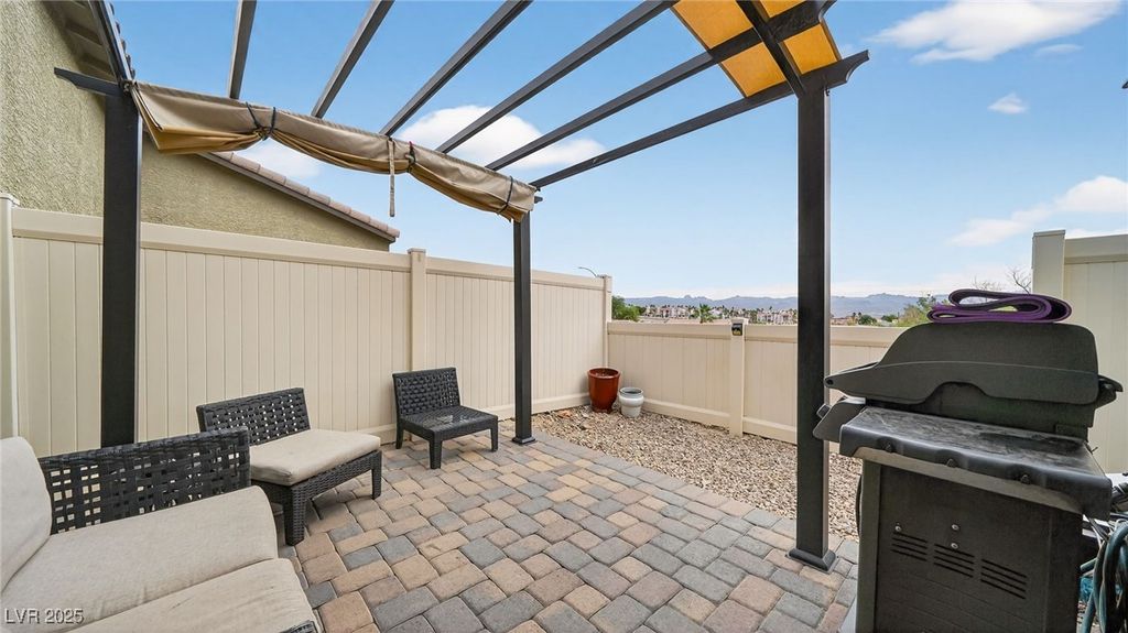 2852 Beacon Rock Drive, Laughlin, NV 89029