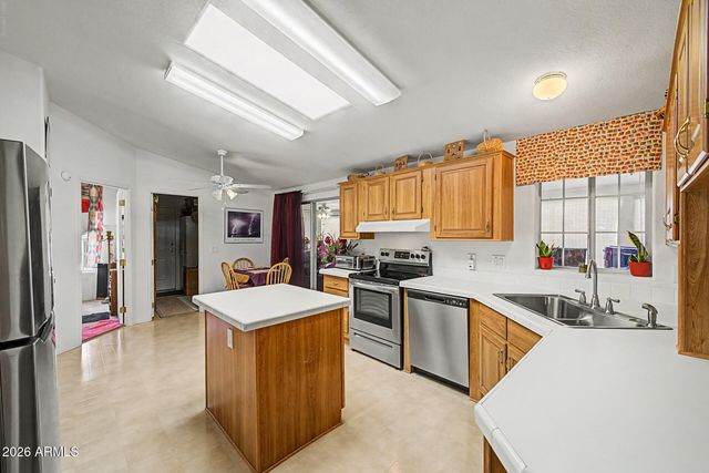 35440 N SIERRA VISTA Drive, San Tan Valley, AZ 85140