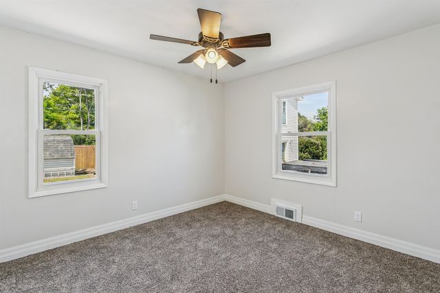 603 N High, El Dorado, KS 67042
