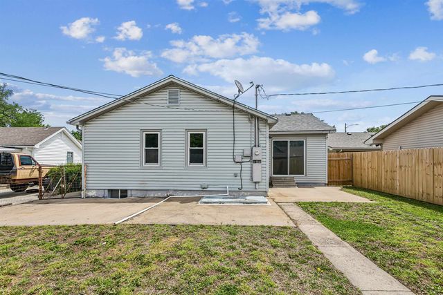 603 N High, El Dorado, KS 67042