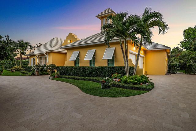 10329 Prestwick Road, Boynton Beach, FL 33436