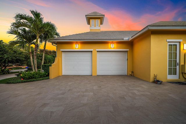 10329 Prestwick Road, Boynton Beach, FL 33436