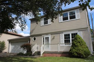 789 Dressler Lane, Rochester Hills, MI 48307