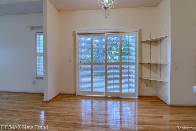 38222 Saratoga Circle, Farmington Hills, MI 48331