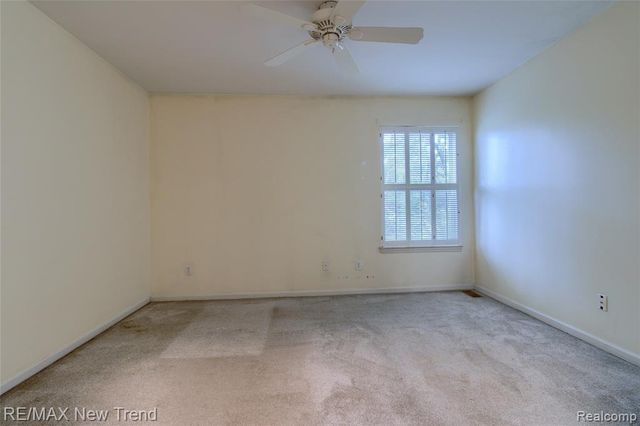 38222 Saratoga Circle, Farmington Hills, MI 48331
