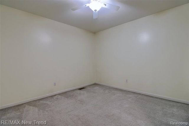38222 Saratoga Circle, Farmington Hills, MI 48331