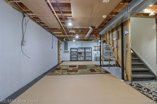 38222 Saratoga Circle, Farmington Hills, MI 48331