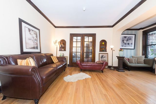 508 Madison Street 2S, Oak Park, IL 60302