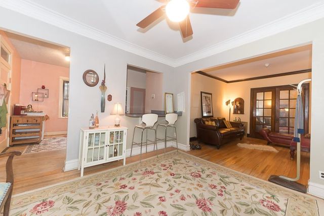 508 Madison Street 2S, Oak Park, IL 60302